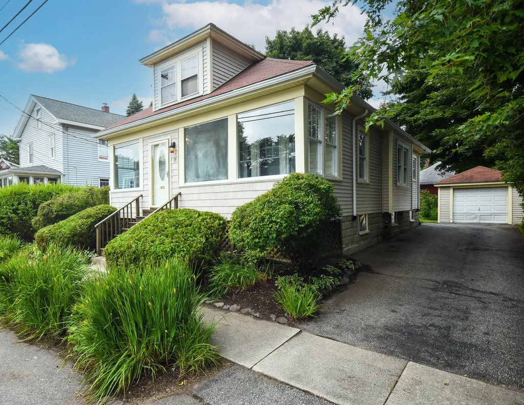 19 Morse Street South Portland ME 04106