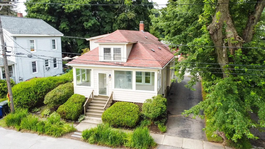 19 Morse Street South Portland ME 04106