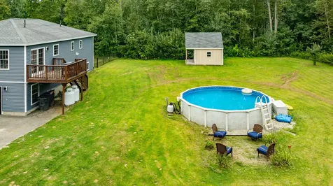 28 Carriage Lane Hermon ME 04401