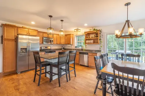 28 Carriage Lane Hermon ME 04401