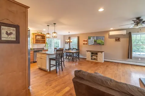 28 Carriage Lane Hermon ME 04401
