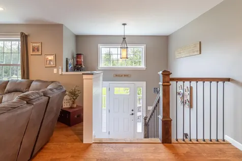 28 Carriage Lane Hermon ME 04401