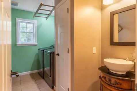 28 Carriage Lane Hermon ME 04401