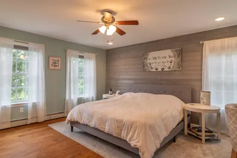 28 Carriage Lane Hermon ME 04401