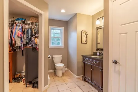 28 Carriage Lane Hermon ME 04401