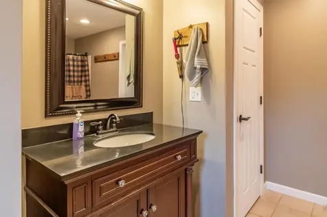 28 Carriage Lane Hermon ME 04401