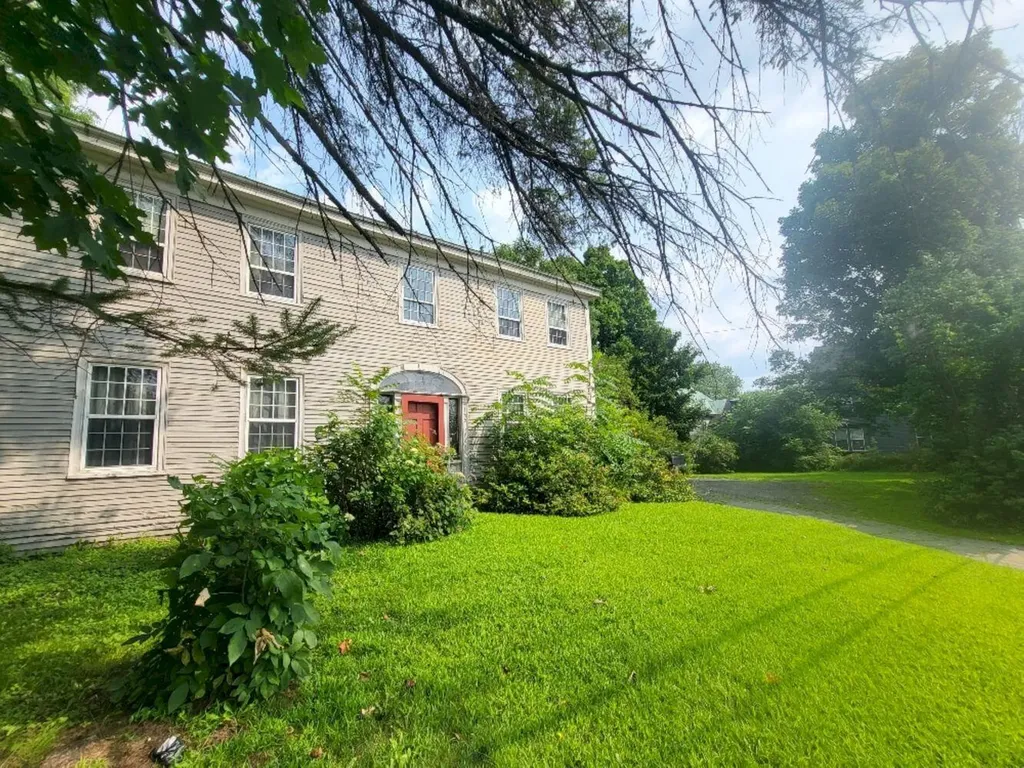 156 Wilton Road Farmington ME 04938