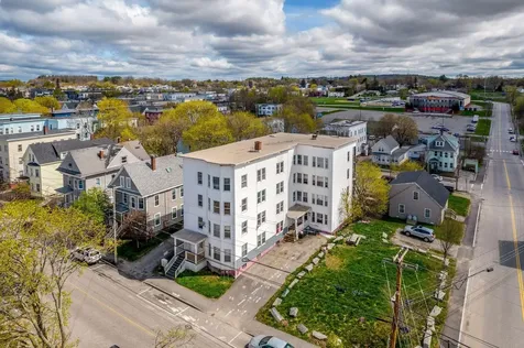 184 Bartlett Street Lewiston ME 04240