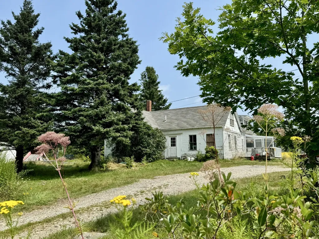 4 State Beach Road Vinalhaven ME 04863