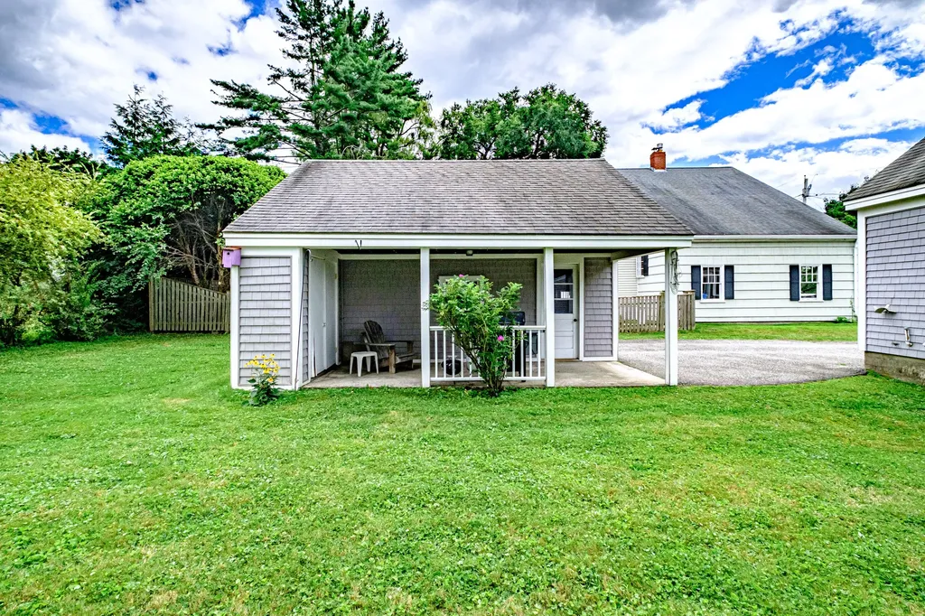 29 Rosedale Street Portland ME 04103