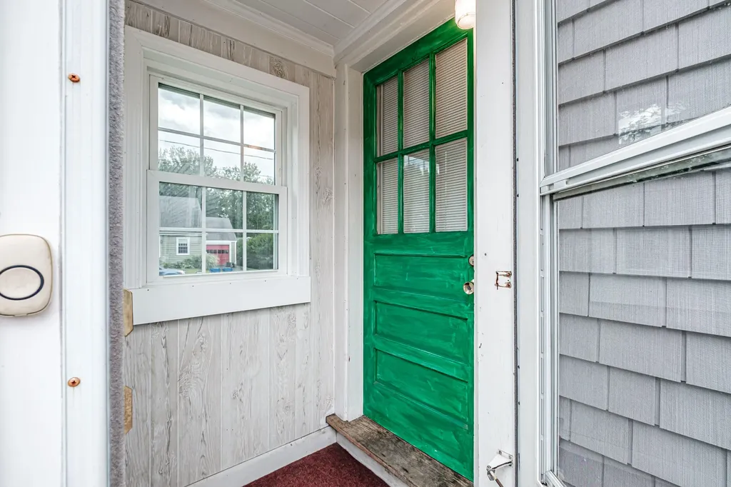 29 Rosedale Street Portland ME 04103
