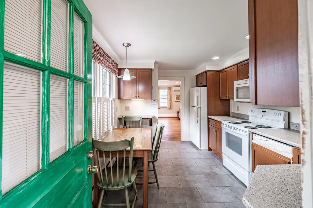 29 Rosedale Street Portland ME 04103