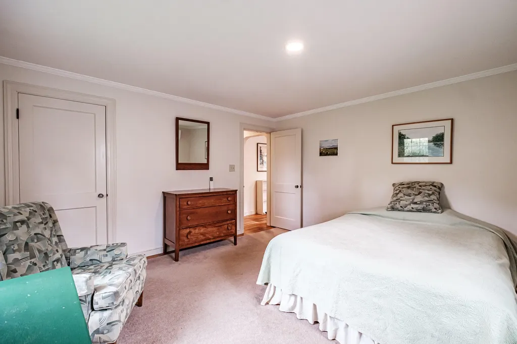 29 Rosedale Street Portland ME 04103