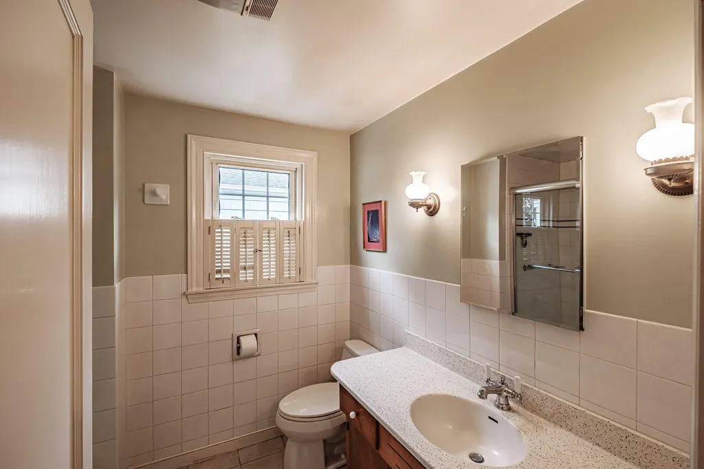 29 Rosedale Street Portland ME 04103