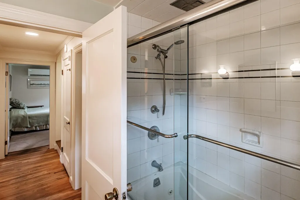 29 Rosedale Street Portland ME 04103
