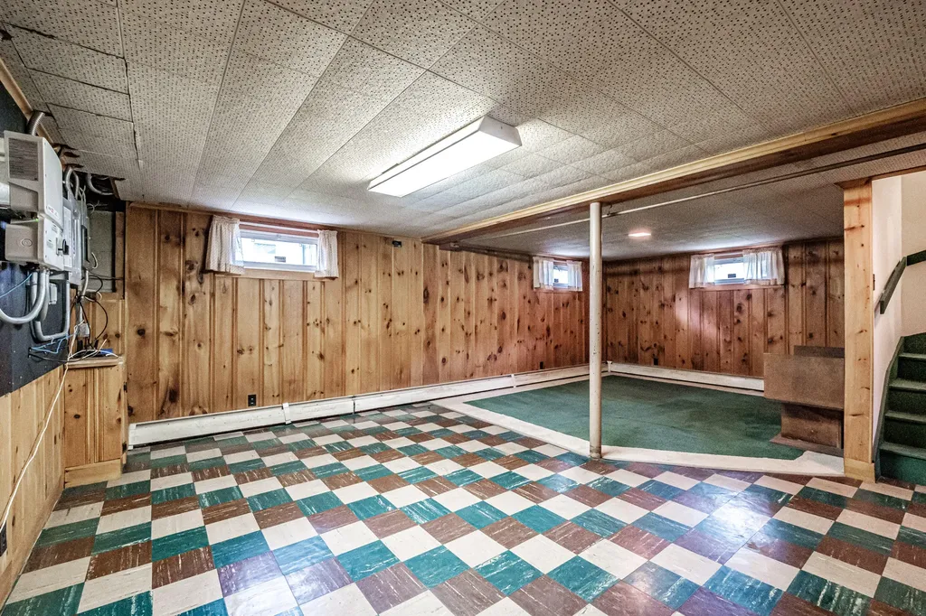 29 Rosedale Street Portland ME 04103