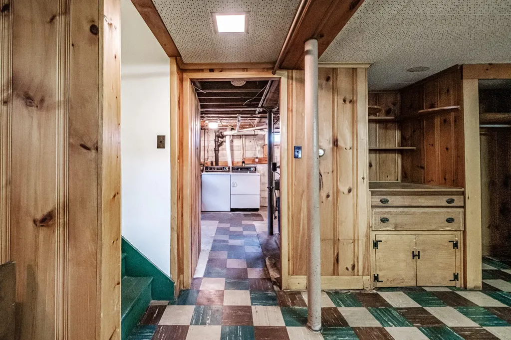 29 Rosedale Street Portland ME 04103