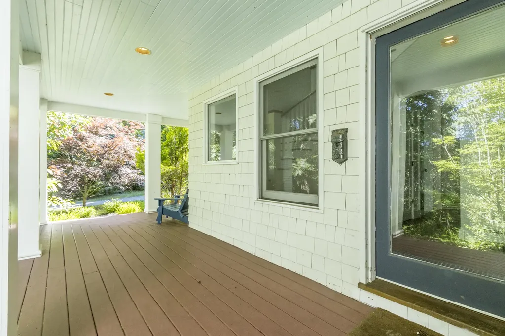 8 Cole Field Road Cape Elizabeth ME 04107