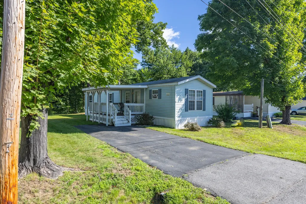 13 Patio Park Lane Gorham ME 04038