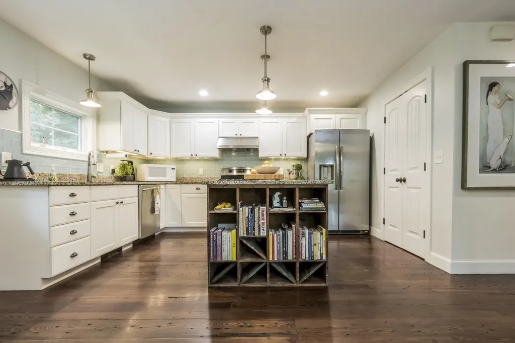 8 Emerald Pond Falmouth ME 04105