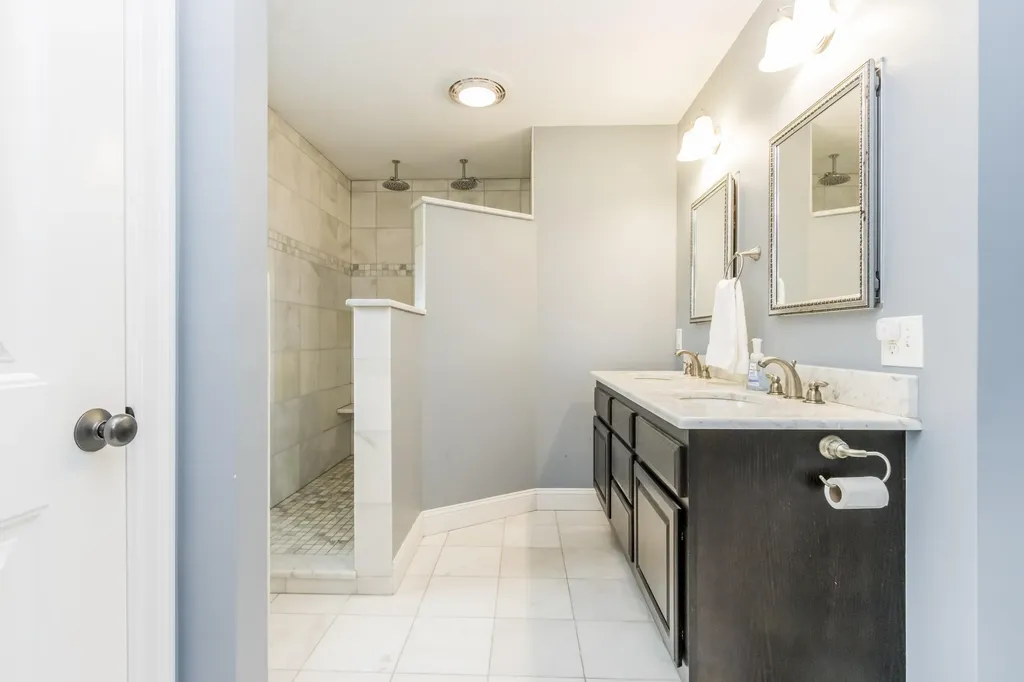 8 Emerald Pond Falmouth ME 04105