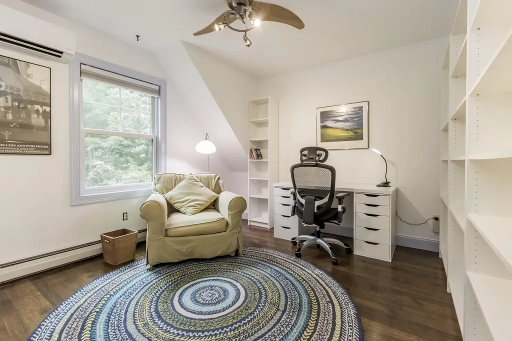 8 Emerald Pond Falmouth ME 04105