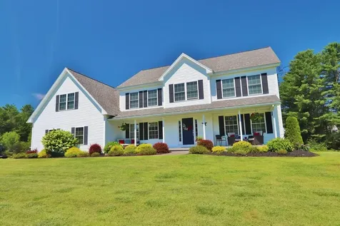 29 Clark Circle Hampden ME 04444