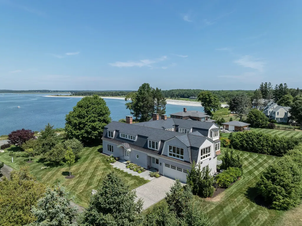 534 Black Point Road Scarborough ME 04074