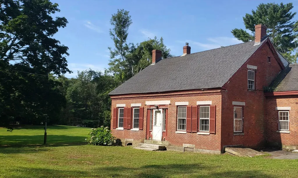 46 Webbs Mills Road Raymond ME 04071