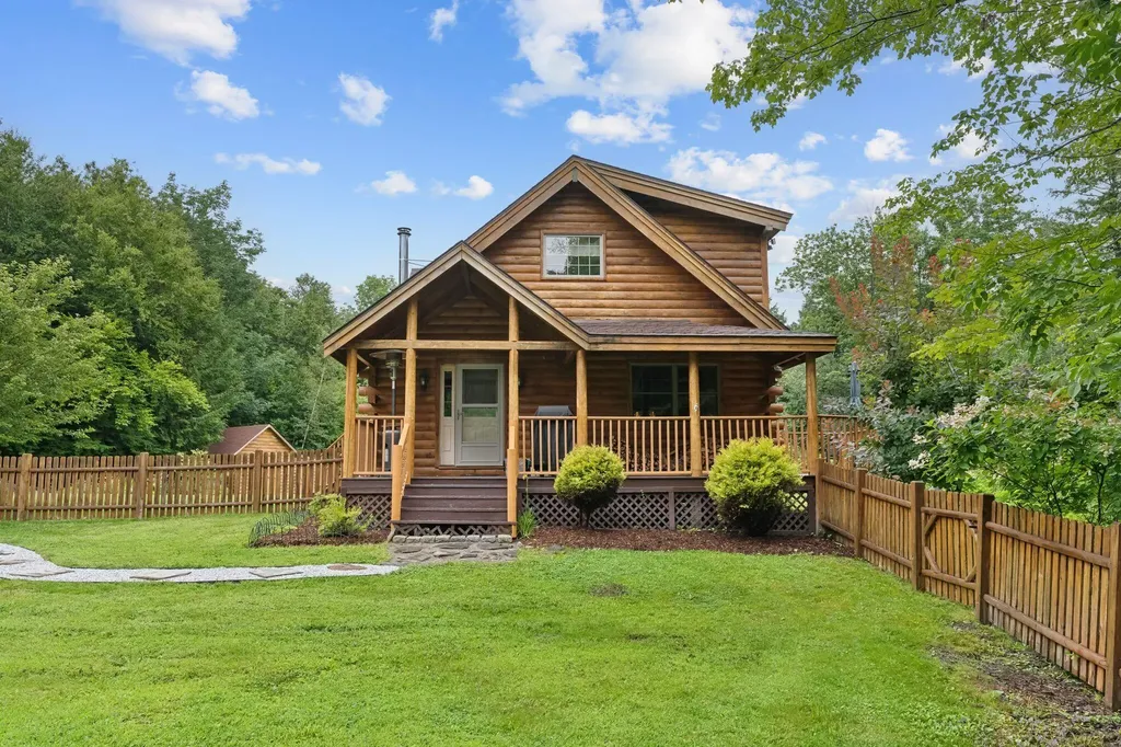 58 Wilderness Lane Bowdoinham ME 04008