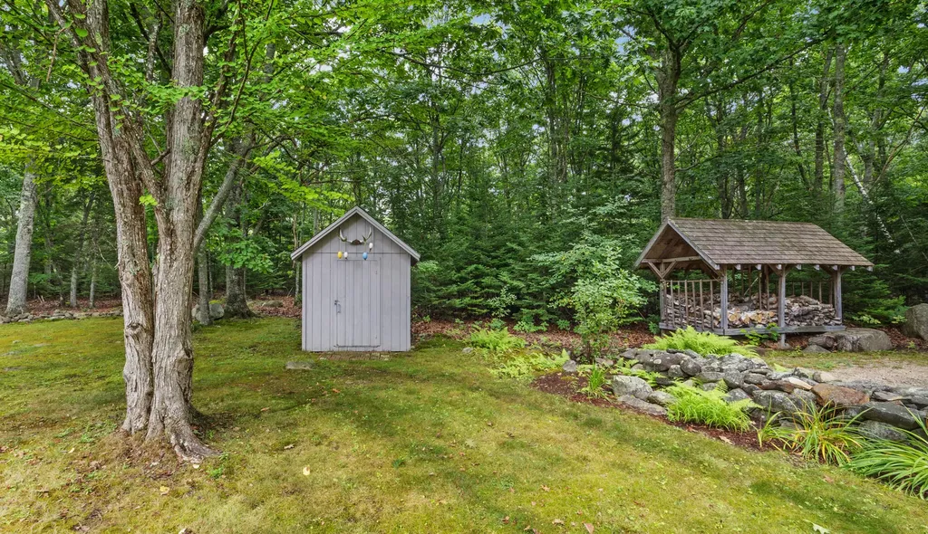36 Old Heros Road Penobscot ME 04476