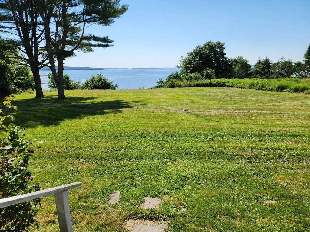 15 Elm Street Searsport ME 04974