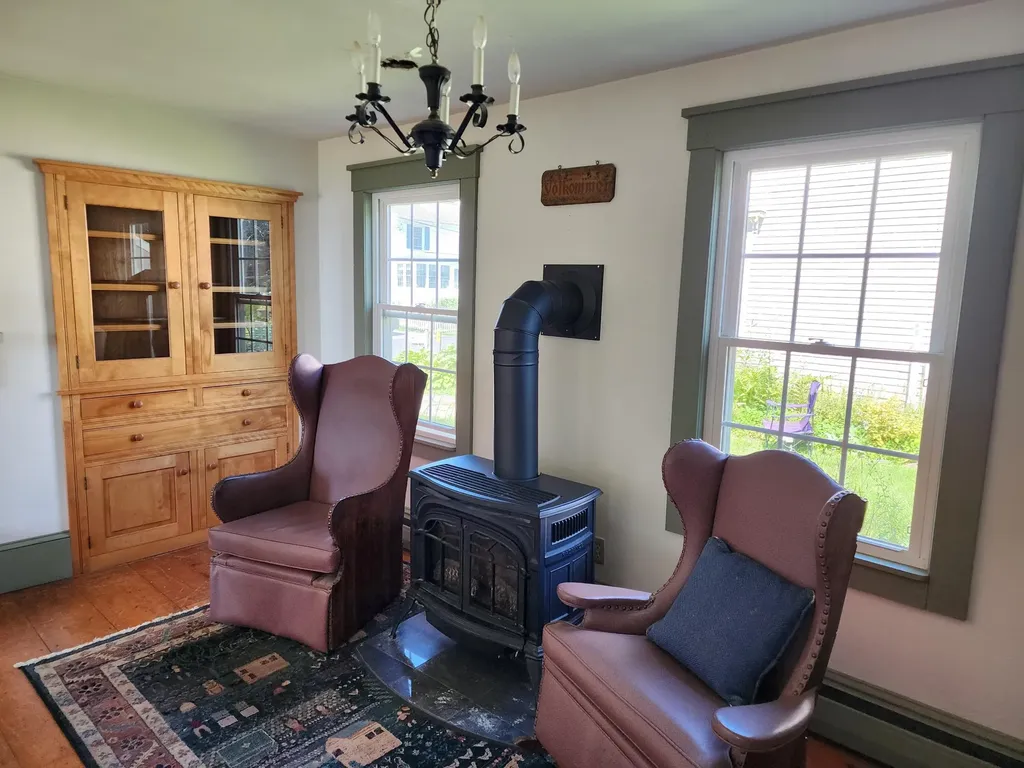 15 Elm Street Searsport ME 04974