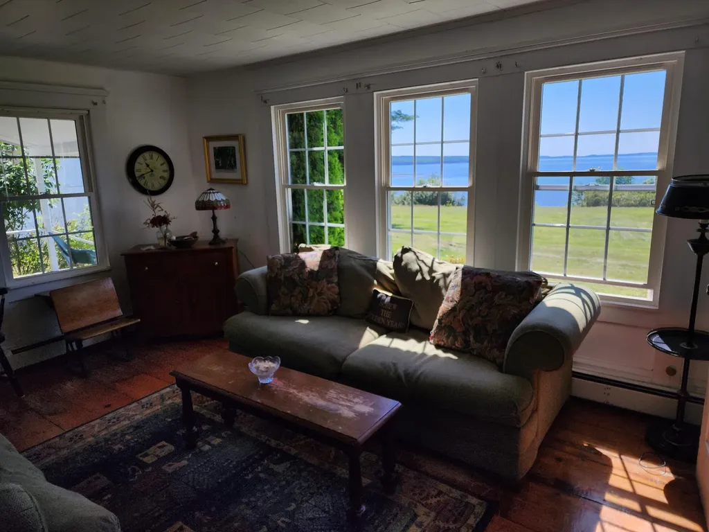 15 Elm Street Searsport ME 04974