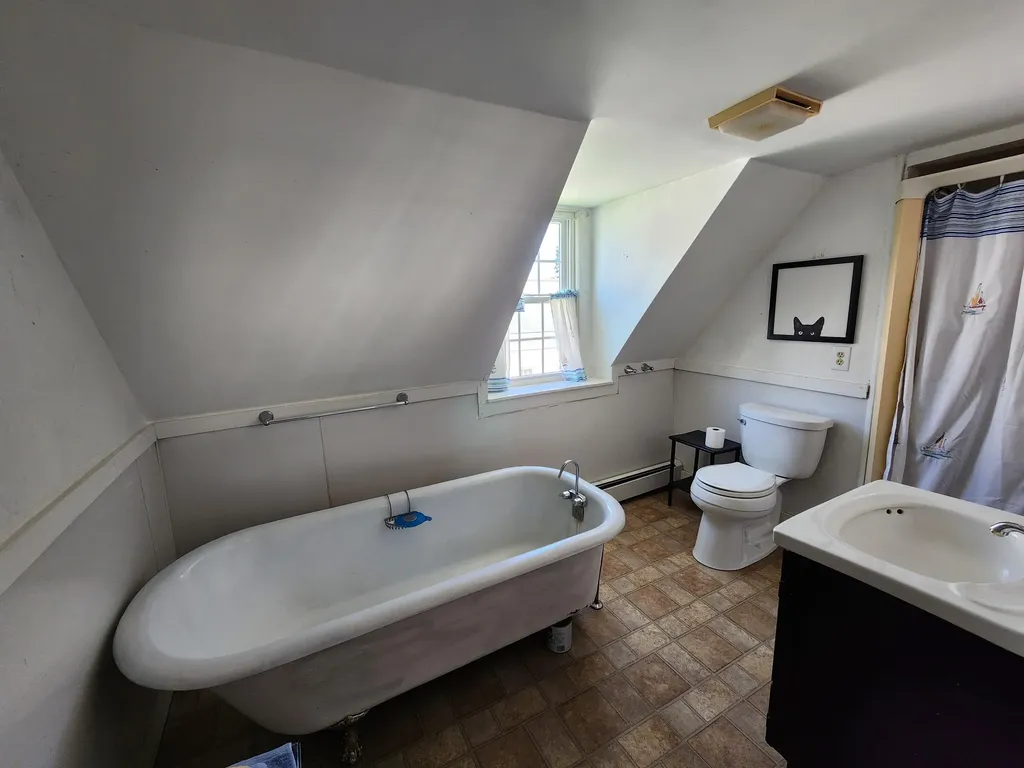 15 Elm Street Searsport ME 04974