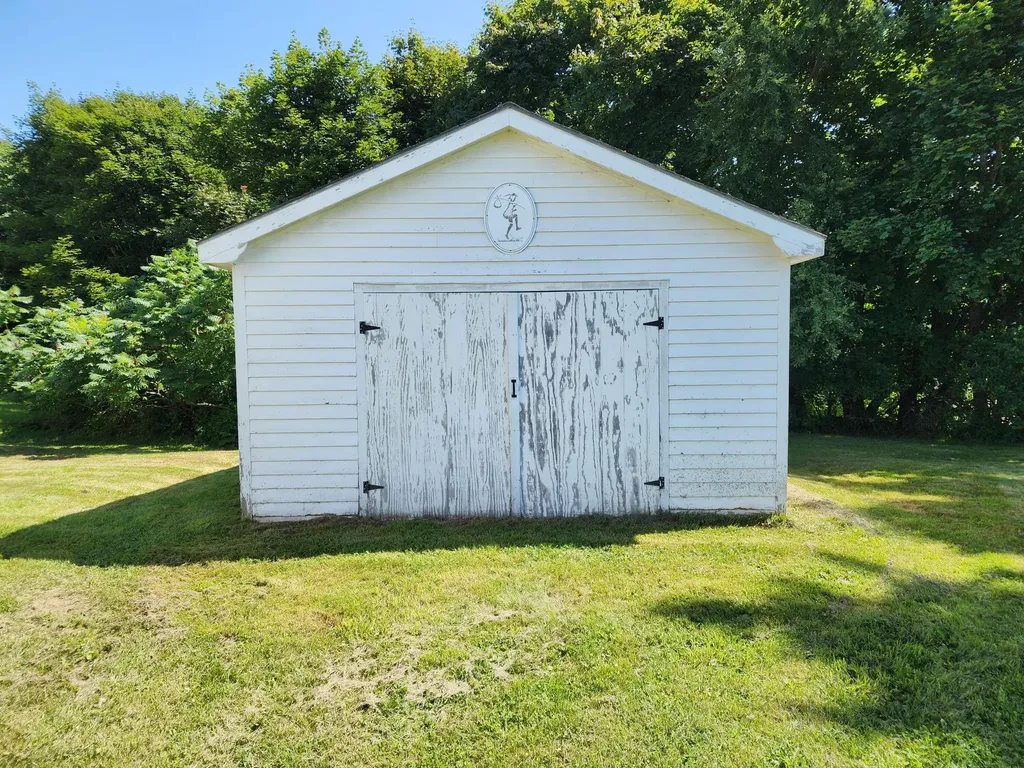 15 Elm Street Searsport ME 04974