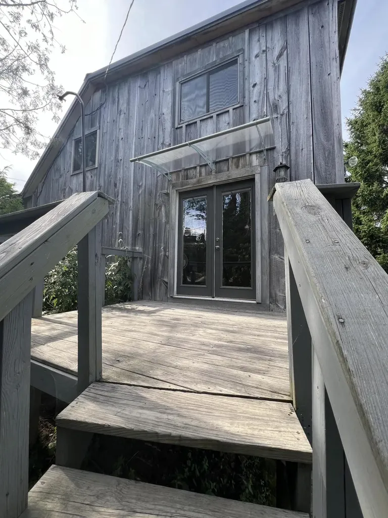 17 Clark Street Eastport ME 04631