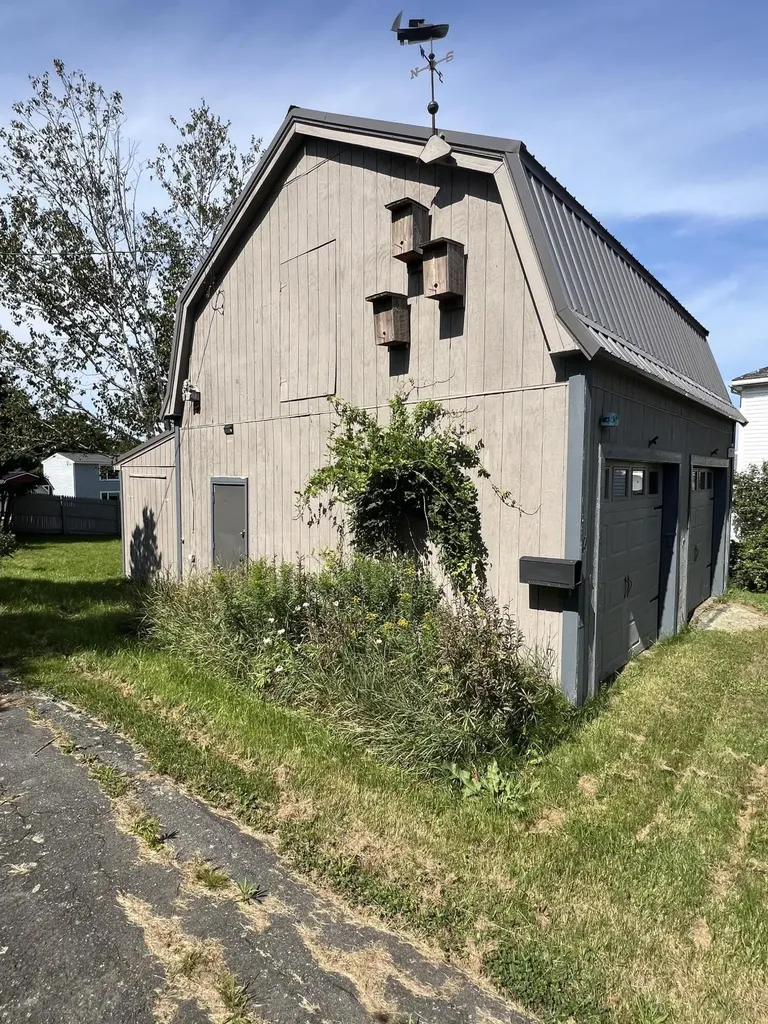 17 Clark Street Eastport ME 04631