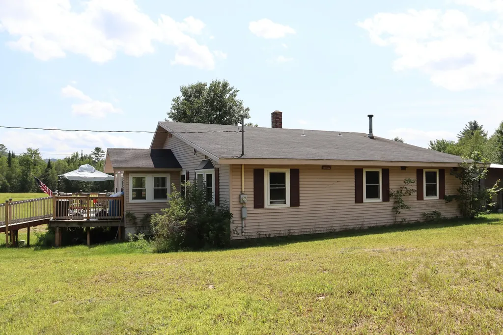 712 Weld Street Dixfield ME 04224