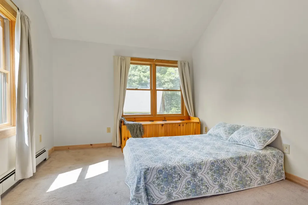 48 Wentworth Road Lincolnville ME 04849