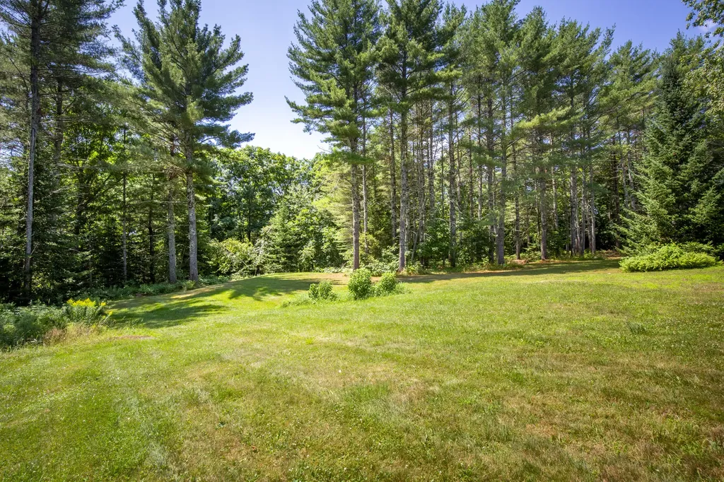 48 Wentworth Road Lincolnville ME 04849