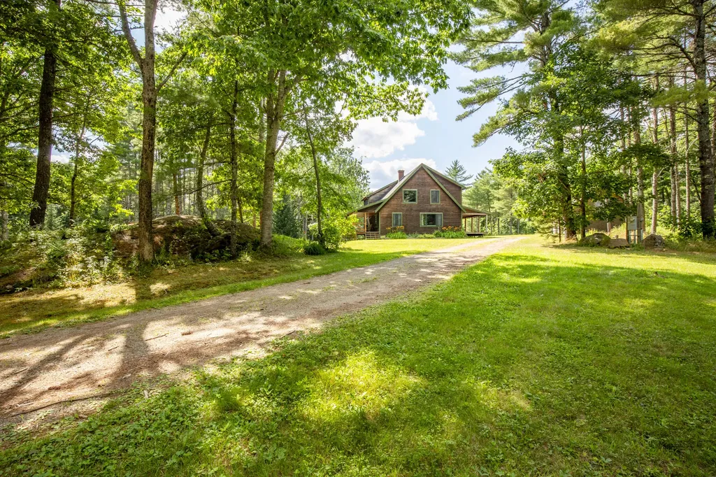 48 Wentworth Road Lincolnville ME 04849