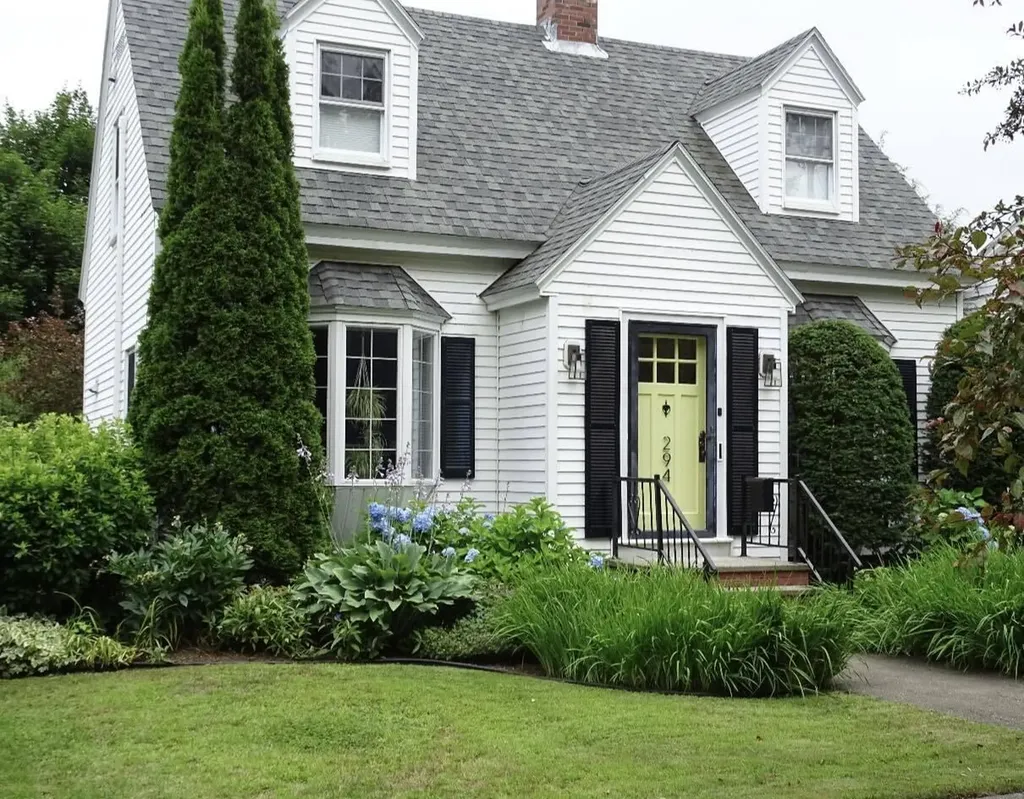 294 W Broadway Bangor ME 04401