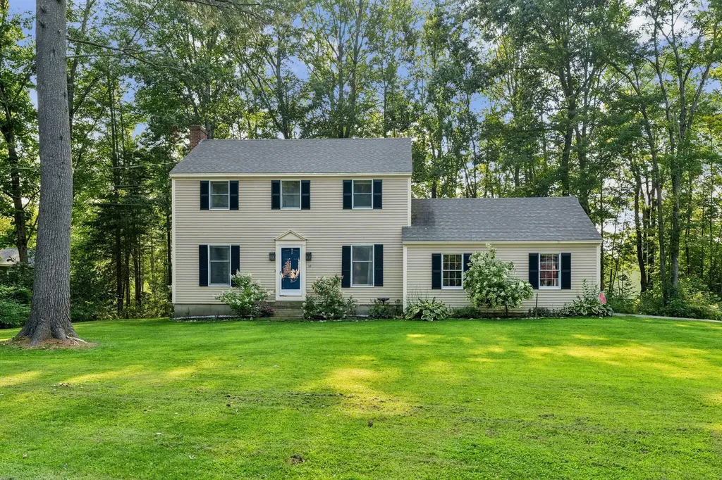 18 Corbett Lane Winslow ME 04901