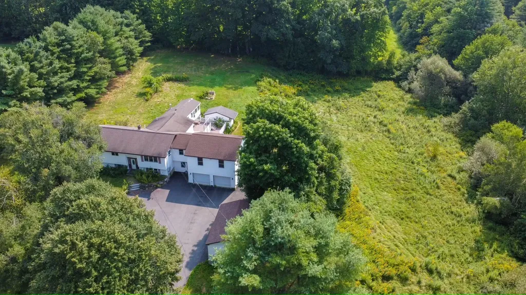 94 Smith Road Hallowell ME 04347