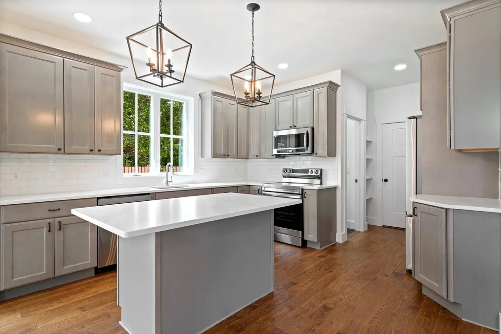 15 Magnolia Lane Gardiner ME 04345