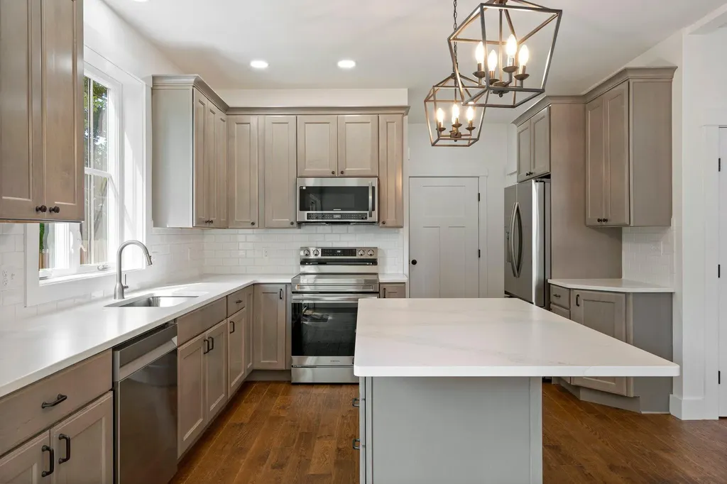 15 Magnolia Lane Gardiner ME 04345