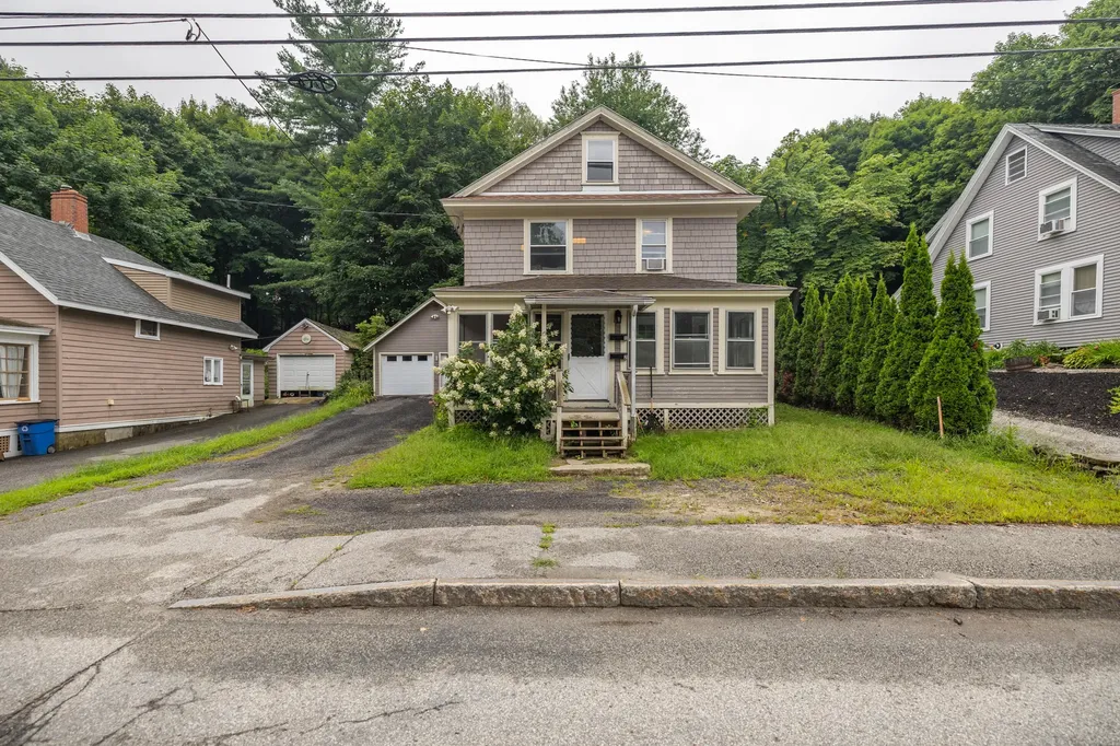 19 Western Avenue Auburn ME 04210