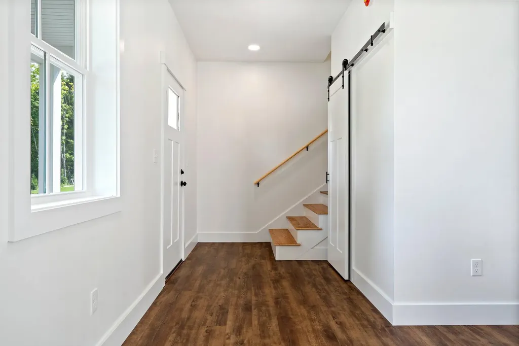 17 Magnolia Lane Gardiner ME 04345