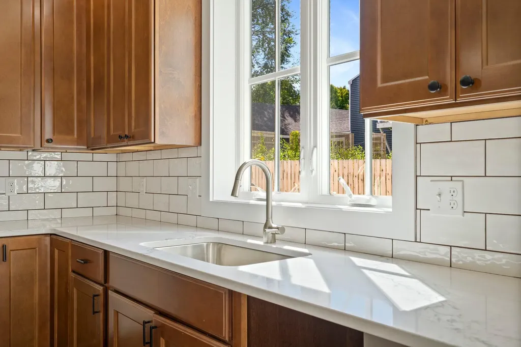 17 Magnolia Lane Gardiner ME 04345